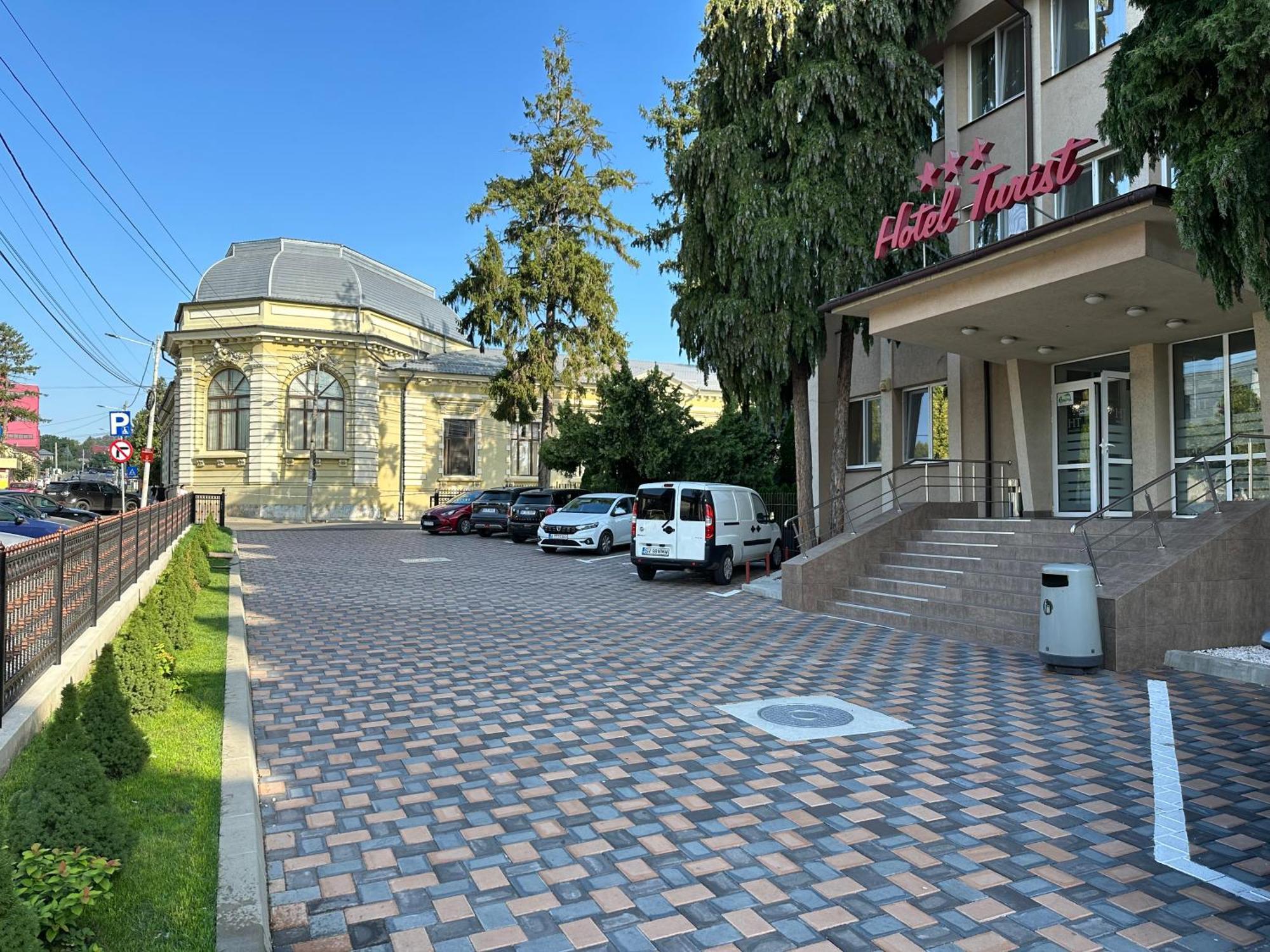 Hotel Turist Fălticeni 외부 사진