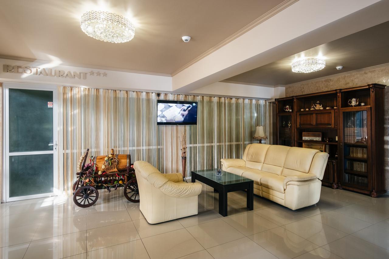 Hotel Turist Fălticeni 외부 사진